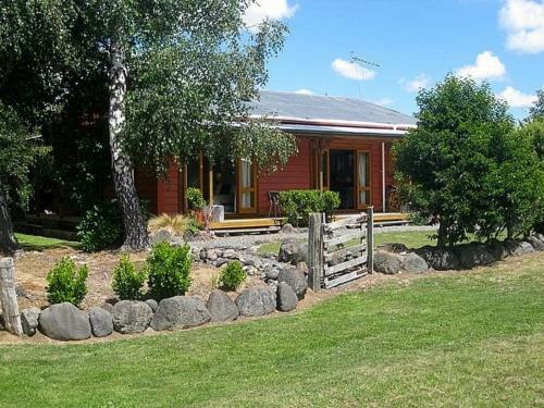 The Ski House On Miharo - Rangataua Holiday Home