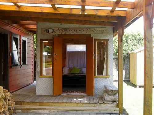 The Ski House On Miharo - Rangataua Holiday Home