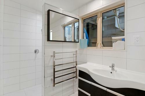 Breakers Bay On The Beach - Kaiteriteri Holiday Home