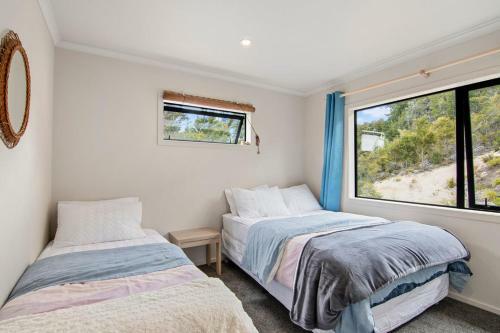 Hillside Hideaway - Kaiteriteri Holiday Home