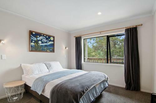 Hillside Hideaway - Kaiteriteri Holiday Home
