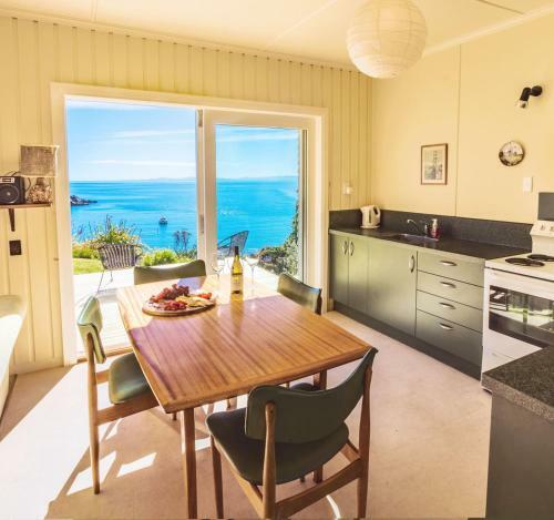 Incredible Bay Views - Kaiteriteri Bach