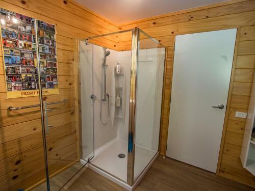 Sandy Feet Retreat - Marahau Holiday Home