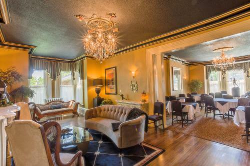 Posada The Woodview Inn