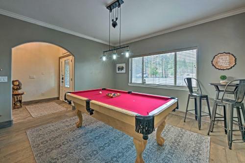 Updated Pinetop Cabin In A Great Location!