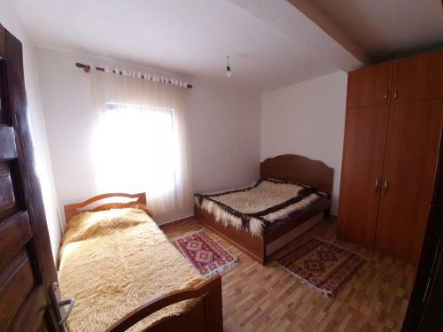 Skenderi Guest House's