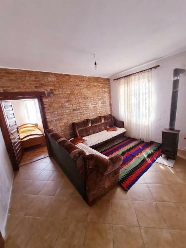 Skenderi Guest House's
