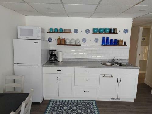Apartamento Little Shuswap Lake Front Suite