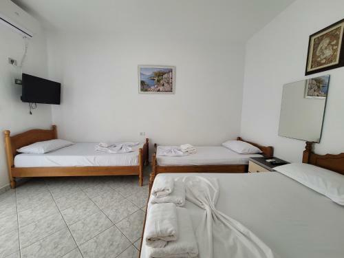 Hostal Guesthouse Shpetim