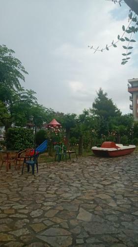 Hostal Bujtina E Zefit