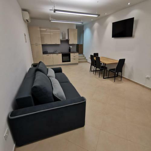 Apartman Shadow