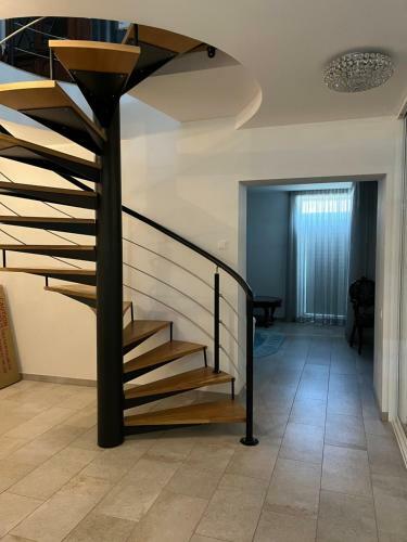Dream Home Apartments