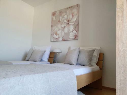 Apartments Villa Esse - Heated Pool & Seaview