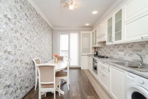 Cozy 1 Bedroom Apartment