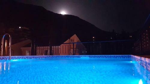 Sunshine Apartment With Private Pool And Parking