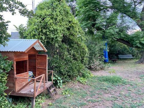 Casa Con Gran Jard�n Y Pileta En El Pueblo