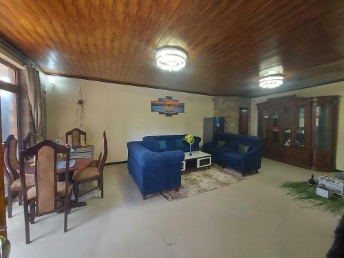 Luxurious 3-bedroom Entire Villa With Jacuzzi