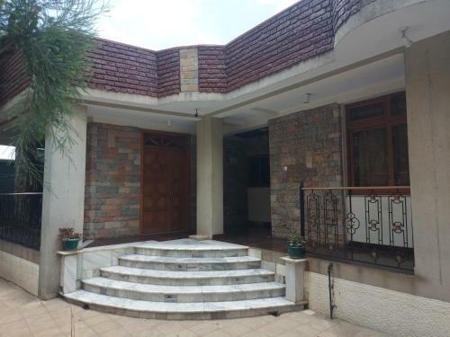 Luxurious 3-bedroom Entire Villa With Jacuzzi