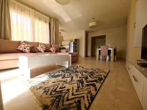 El Gouna 3 Br/ Pool/lagoon/kitchen