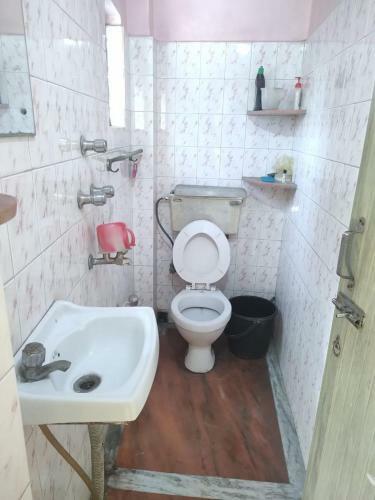 Hostal Kolkatta Harish Mukherjee Rd