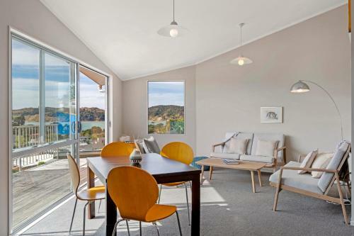 Takiwatanga - Raglan Holiday Home