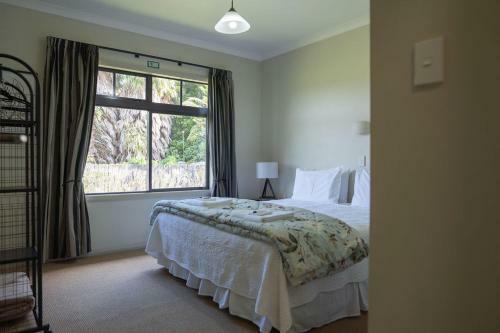 The Bungalow - Coastal Retreat