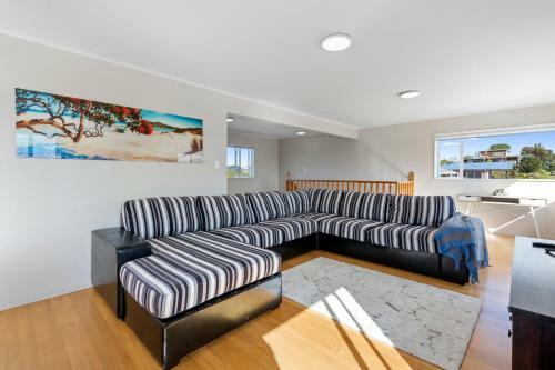 Sea La Vie - Russell Holiday Home