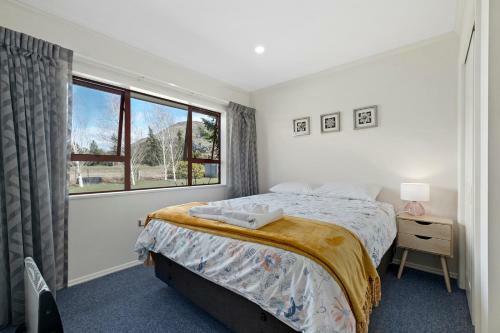 Mountain Majesty - Wanaka Holiday Home