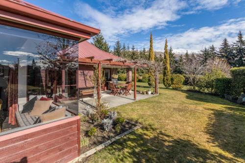 Mountain Majesty - Wanaka Holiday Home