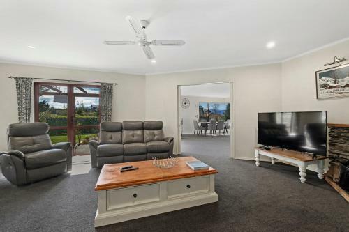 Mountain Majesty - Wanaka Holiday Home