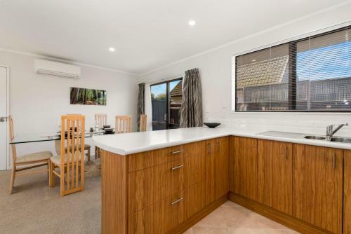 Suits Us - Taupo Holiday Home