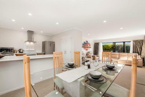 Suits Us - Taupo Holiday Home