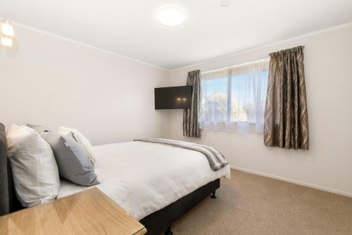 Suits Us - Taupo Holiday Home