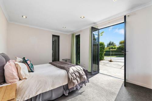 Casa Del Lago - Taupo Holiday Home