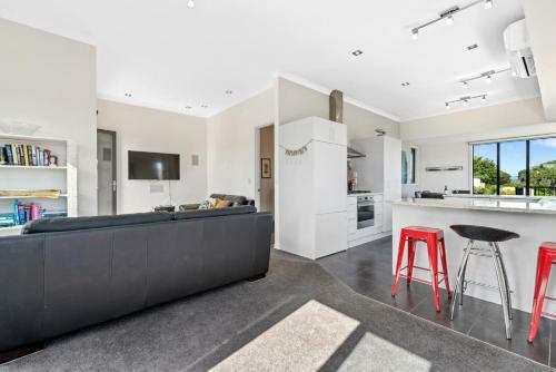 Casa Del Lago - Taupo Holiday Home