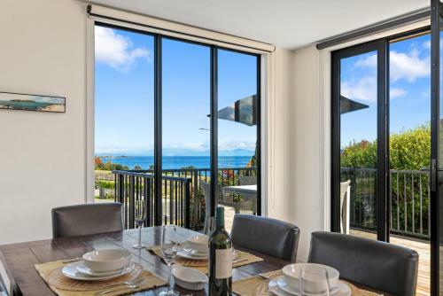Casa Del Lago - Taupo Holiday Home