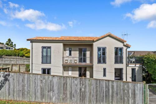 Casa Del Lago - Taupo Holiday Home