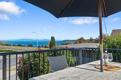 Casa Del Lago - Taupo Holiday Home