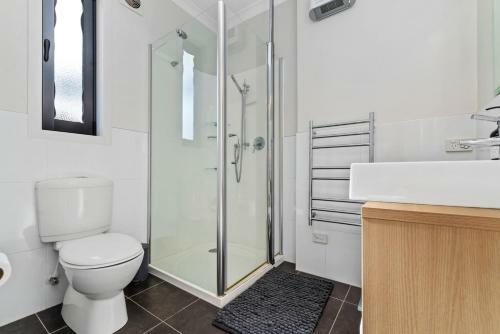Casa Del Lago - Taupo Holiday Home
