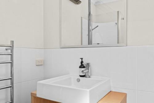 Casa Del Lago - Taupo Holiday Home