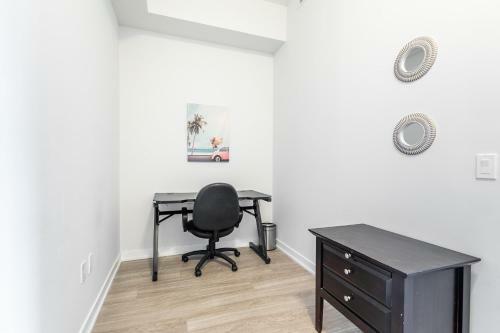Apartamento Prime Location! Bright And Spacious 1br Condo With Large Balcony!