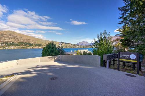 The Villa Lookout - Queenstown Holiday Villa