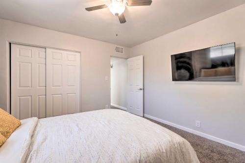 Spacious Phoenix Abode With Meditation Room!