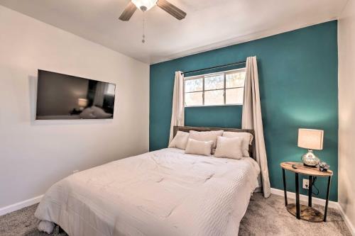 Spacious Phoenix Abode With Meditation Room!