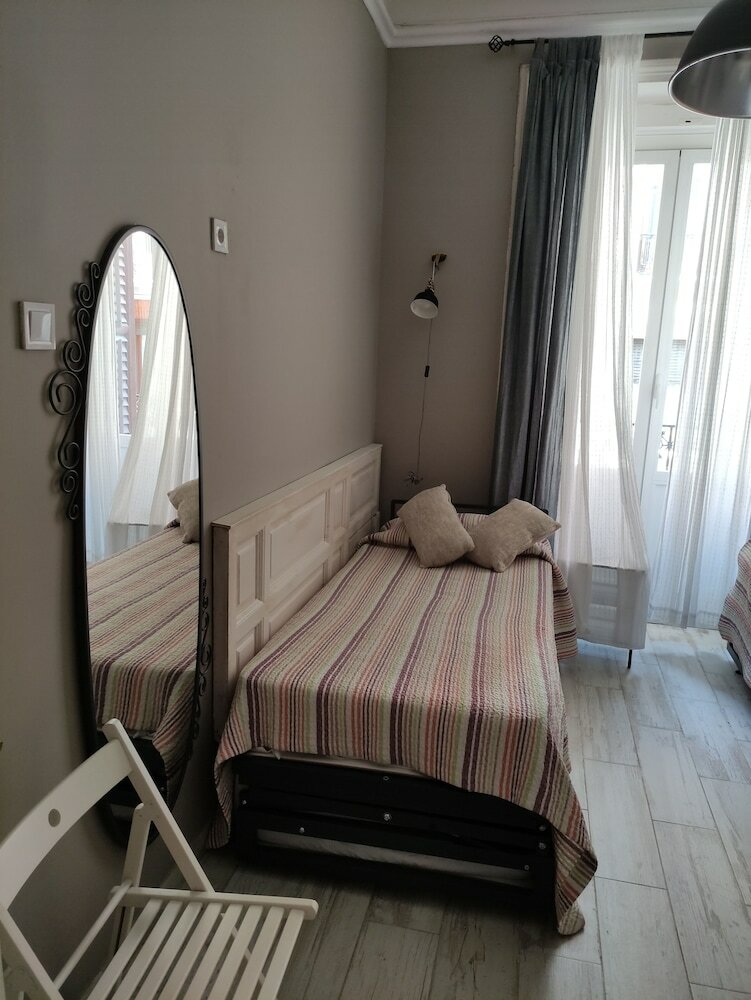 Hostal Hispalense