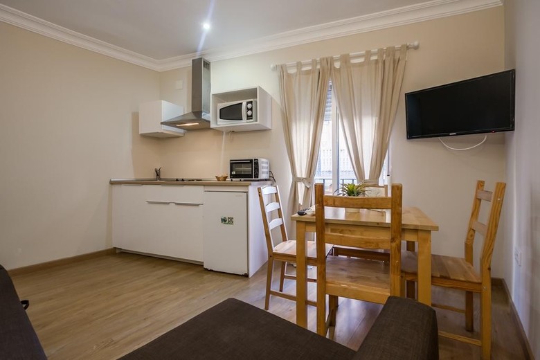 Hob Apartment