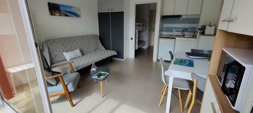 Apartamento Charming 25 M2 With Balcony-wifi In Arcachon
