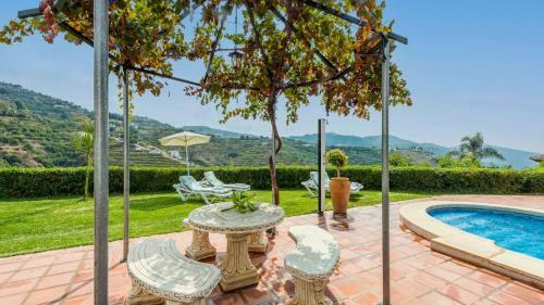Casa La Lomilla Canillas De Albaida By Ruralidays