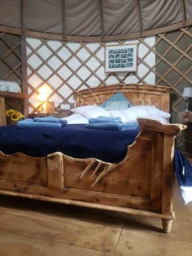 Cosy And Inviting Waterside Luxury Yurt