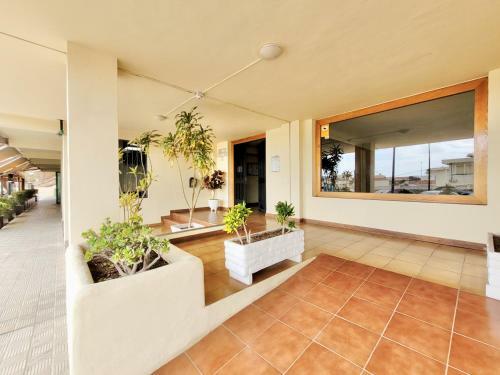 Sunbeach Apartment